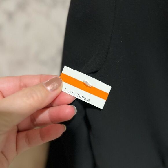 ba&sh Golden Buttons in V Black Jacket - Picture 4 of 5